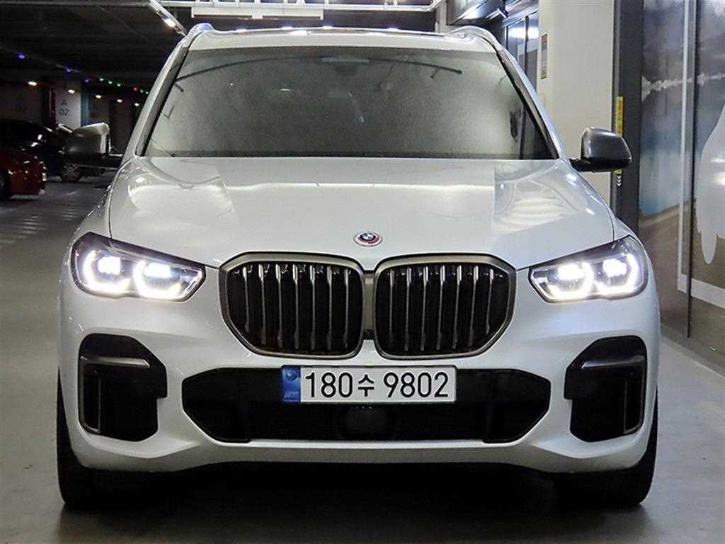 BMW X5 M50i 사진 2/20
