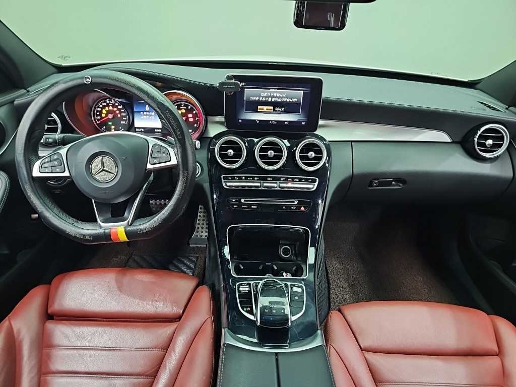 Mercedes-Benz C-Class C200 AMG LINE 8