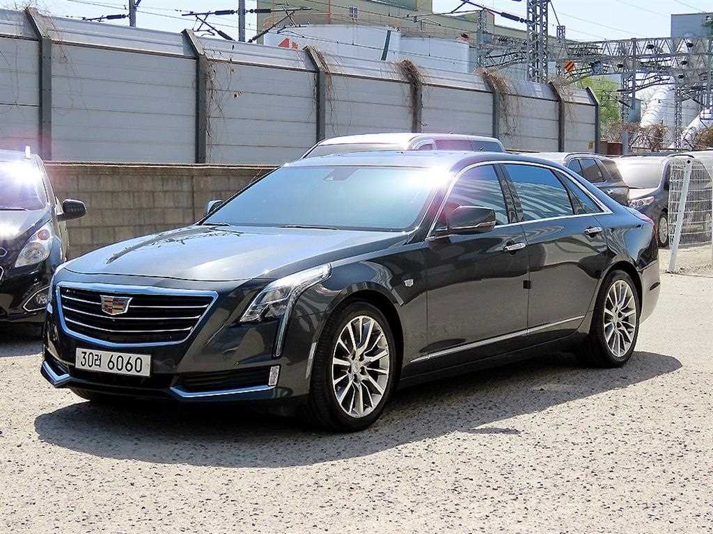 캐딜락 CT6 3.6 플래티넘 AWD 사진 2/20