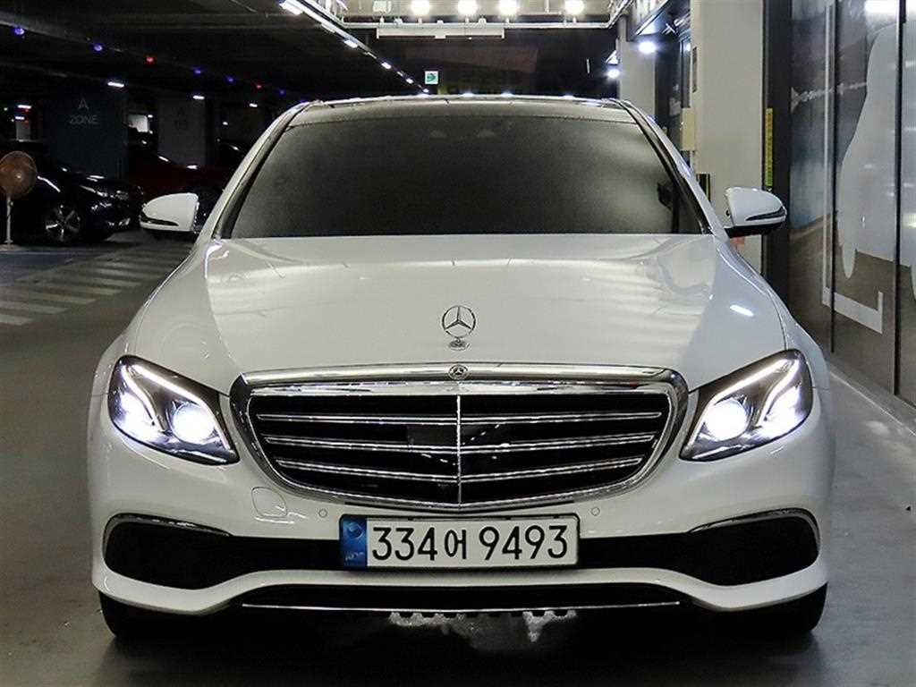 벤츠 E 클래스 E450 4MATIC 익스클루시브 사진 2/20
