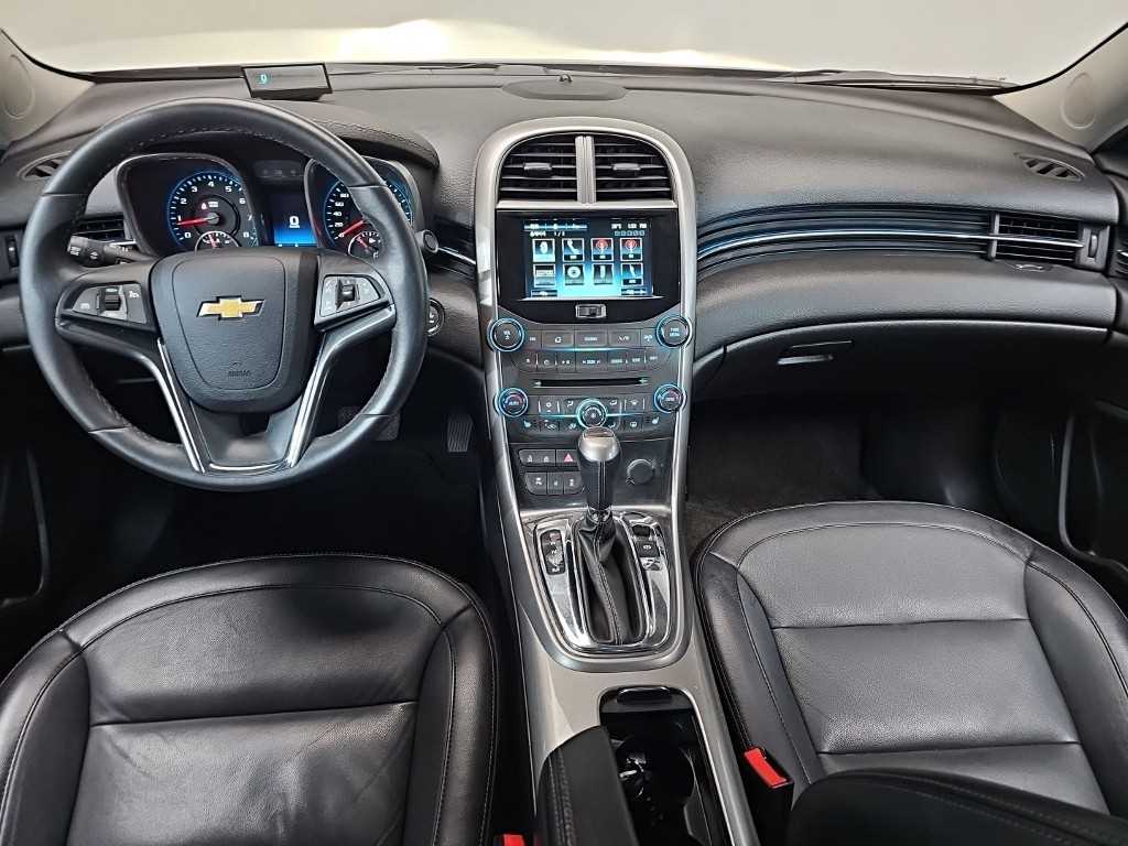 Chevrolet Malibu 2.0 LTZ Deluxe Black Wheel 8