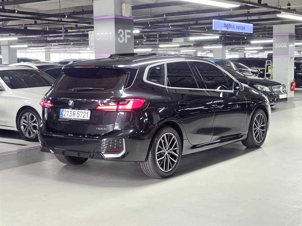 BMW 2시리즈 220i M 스포츠 사진 2/20