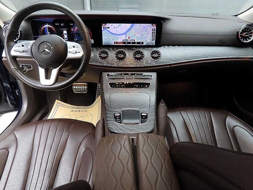 Mercedes-Benz CLS-Class CLS450 4MATIC AMG Line 8