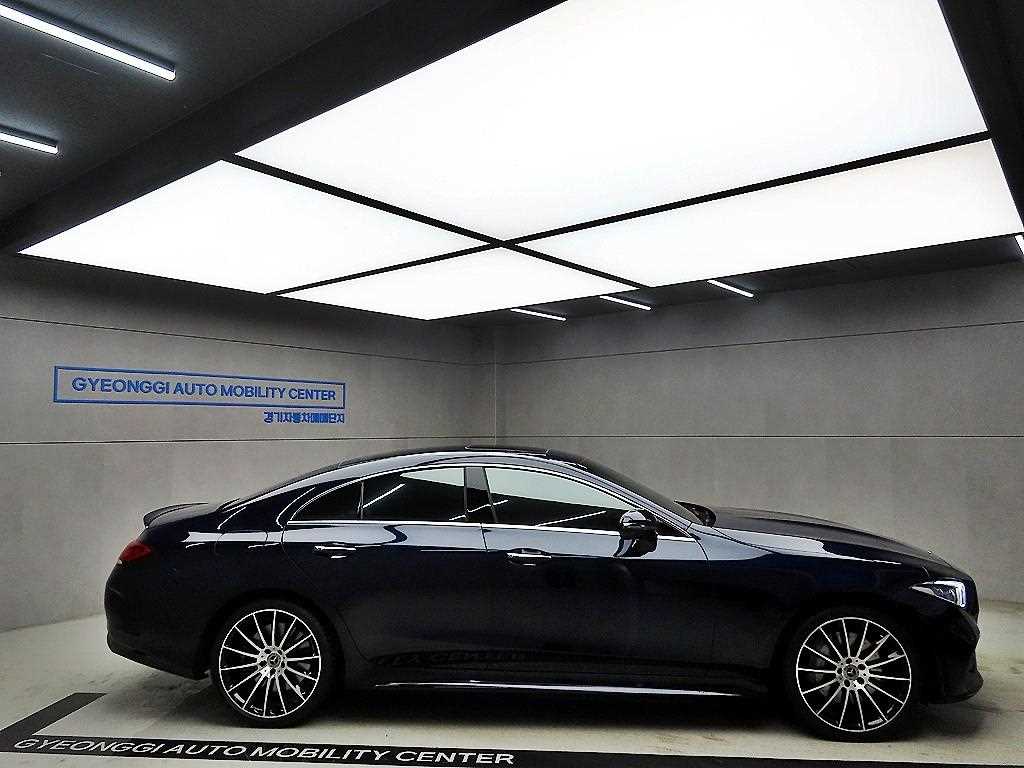 Mercedes-Benz CLS-Class CLS450 4MATIC AMG Line 3