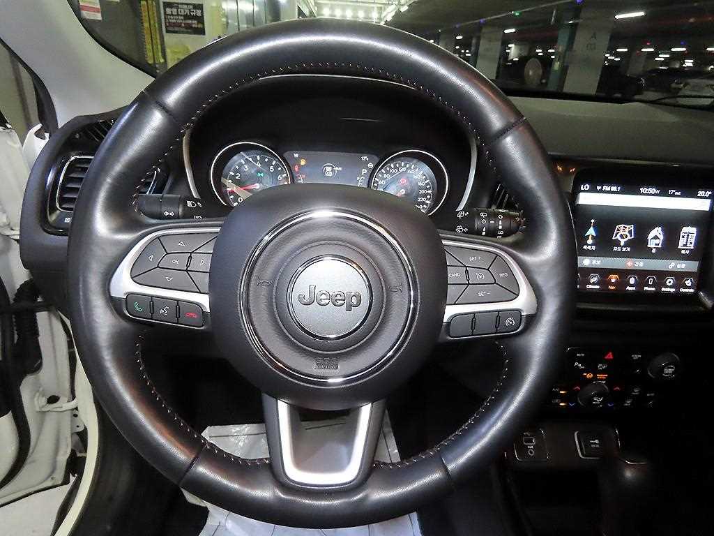 Jeep Compass 2.4 2WD Limited 9