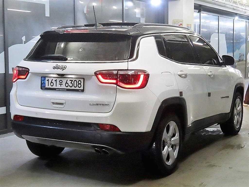 Jeep Compass 2.4 2WD Limited 5