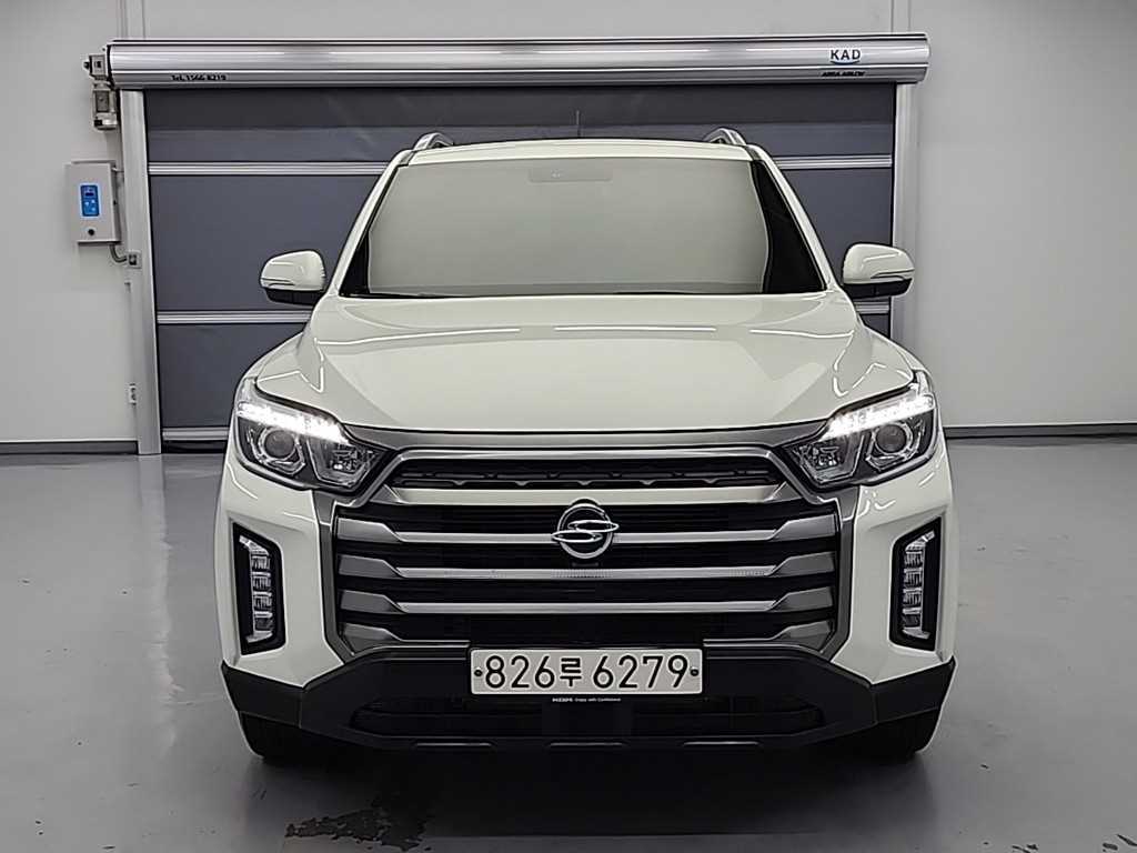 KGM 렉스턴 디젤 2.2 4WD 와일드 사진 2/18