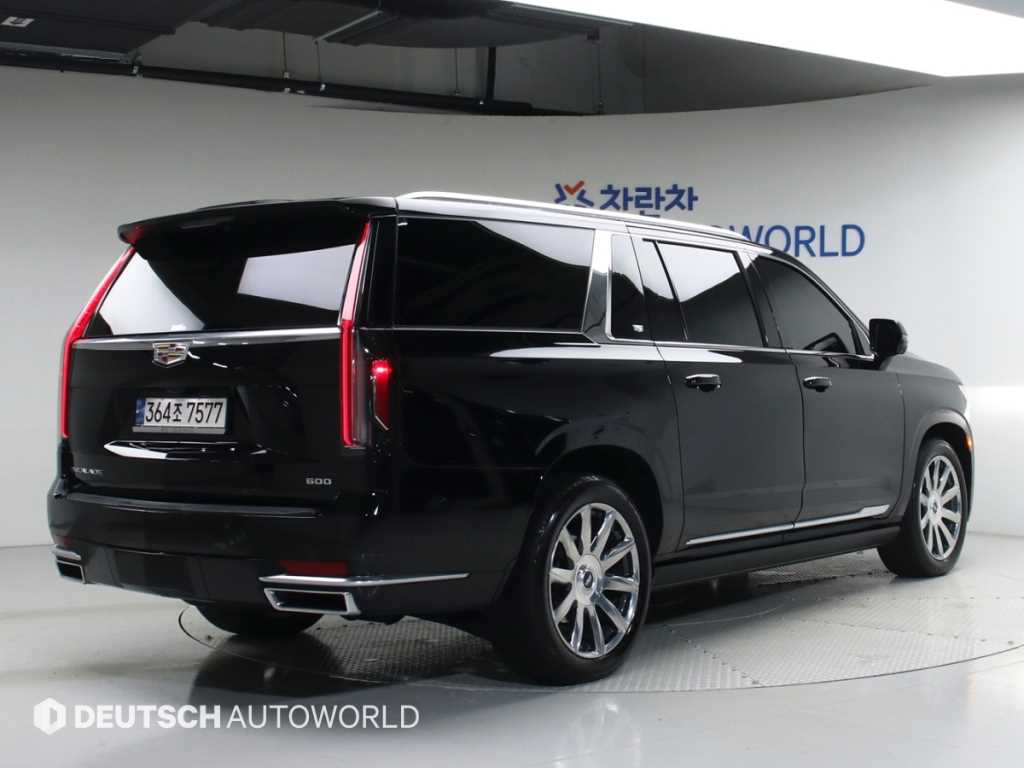 Cadillac Escalade 6.2 ESV Premium Luxury Platinum 3