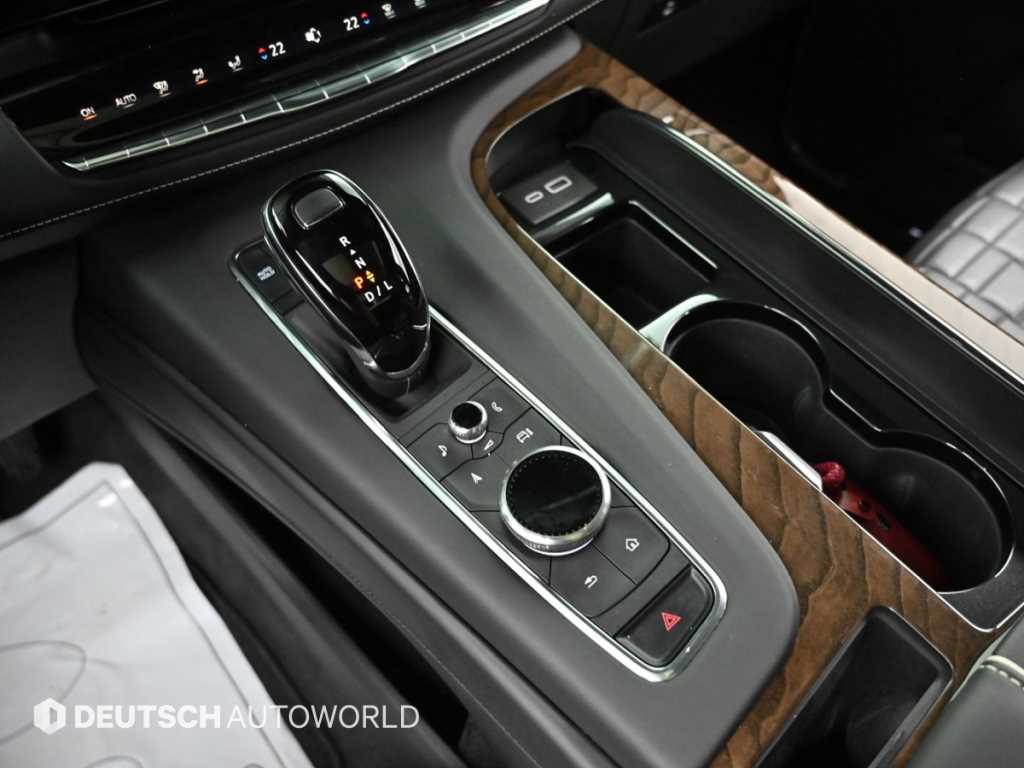 Cadillac Escalade 6.2 ESV Premium Luxury Platinum 10