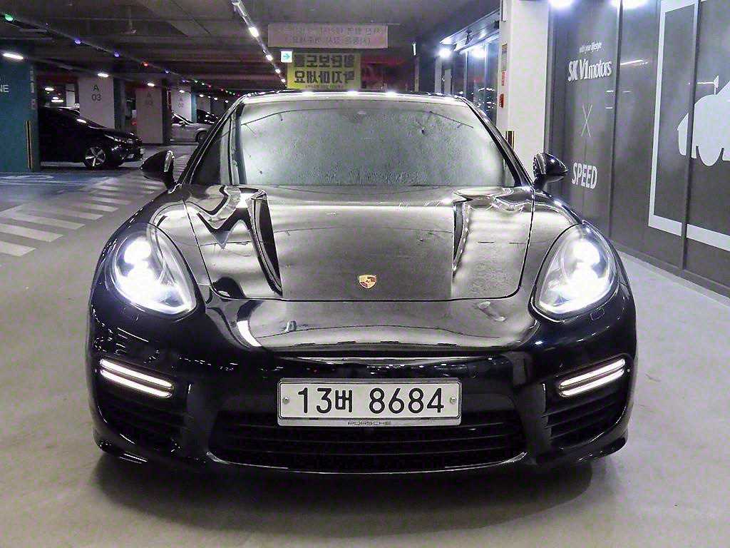 포르쉐 파나메라 4.8 GTS 사진 2/20