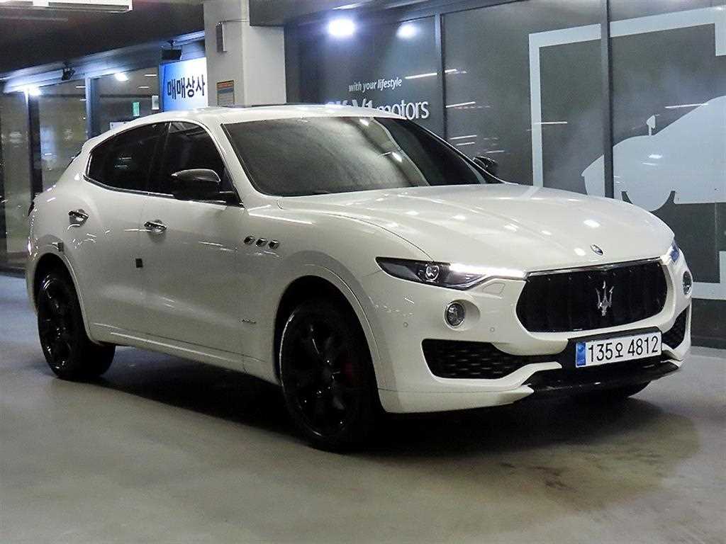 르반떼 3.0 AWD 2018년식