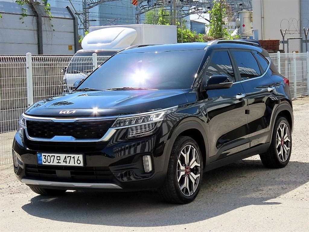 Kia Seltos Gasoline 1.6 Turbo 2WD Signature — фото 2
