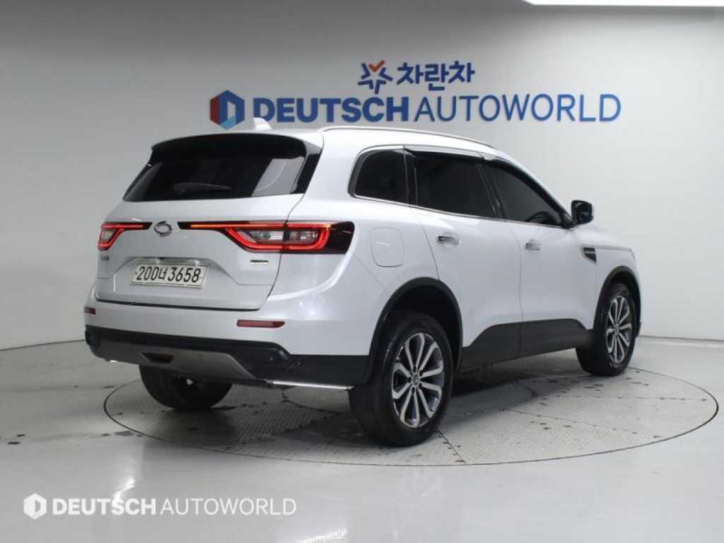 르노코리아 QM6 2.0 LPe RE 2WD 사진 2/20