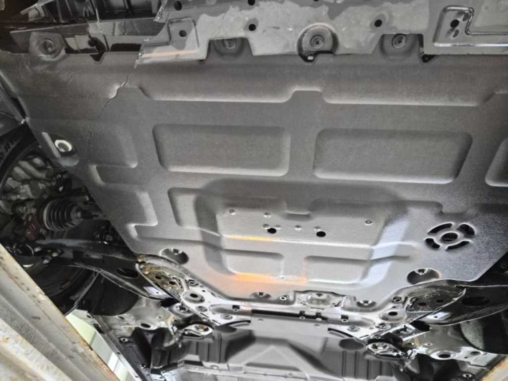 KG Mobility (Ssangyong) Torres E5 9