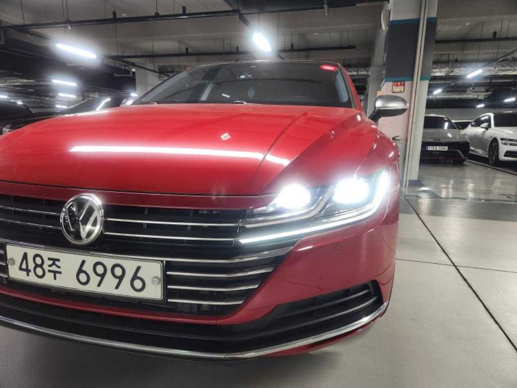 폭스바겐 아테온 2.0 TDI 엘레강스 프리미엄 사진 2/19