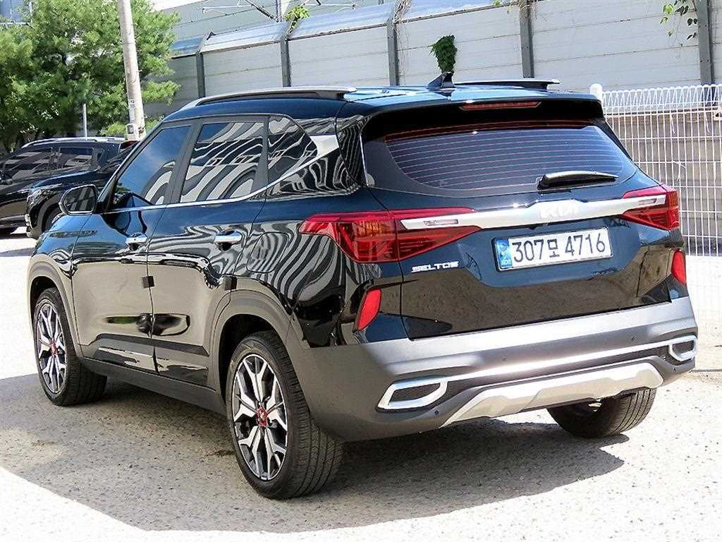 Kia Seltos Gasoline 1.6 Turbo 2WD Signature — фото 3