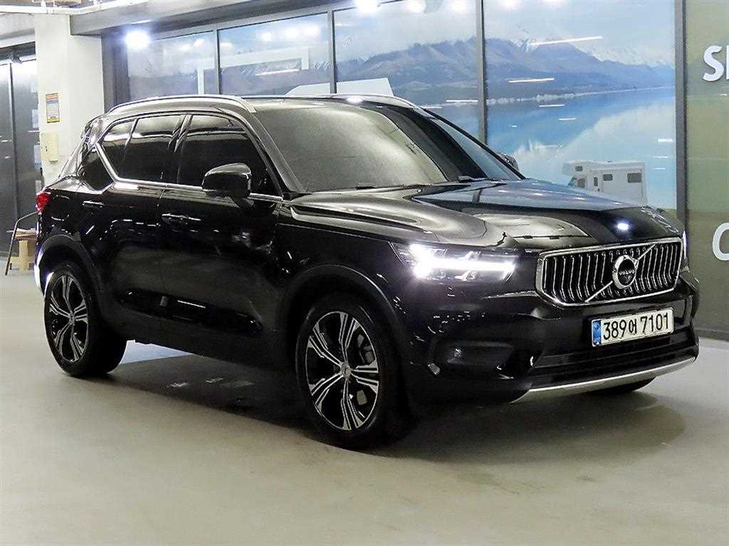 XC40 B4 AWD 인스크립션 2021년식