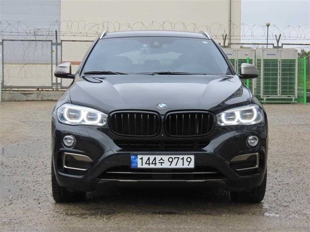 BMW X6 xDrive 40d 사진 2/20