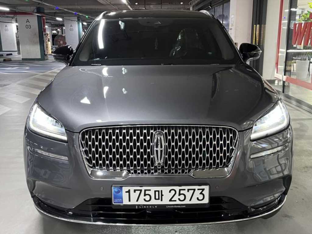 Lincoln Corsair 2.0 Reserve AWD 3