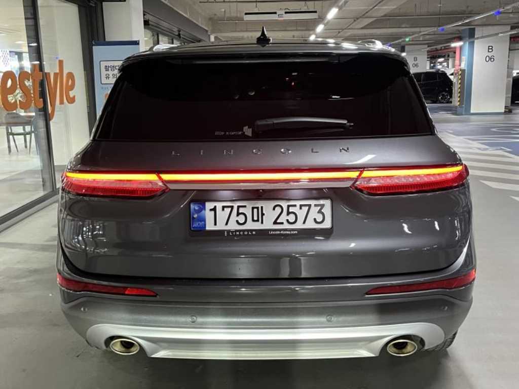 Lincoln Corsair 2.0 Reserve AWD 6