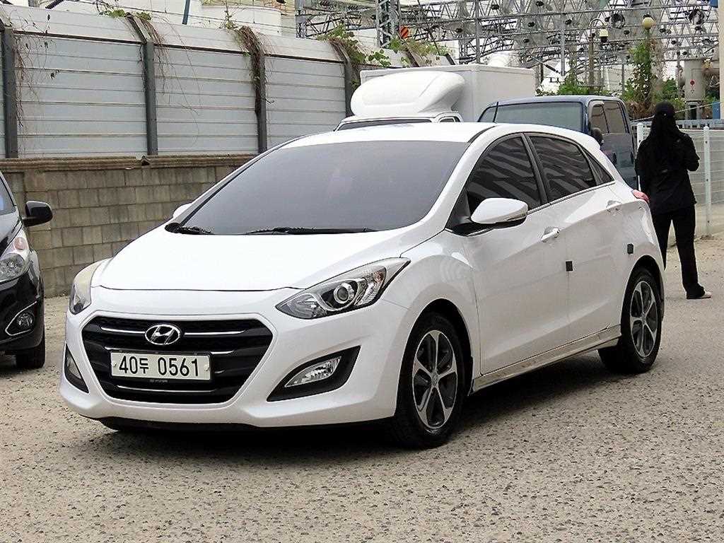 현대 i30 2.0 GDI PYL 사진 2/18