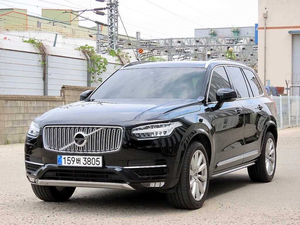 볼보 XC90 2.0 D5 AWD 인스크립션 사진 2/20