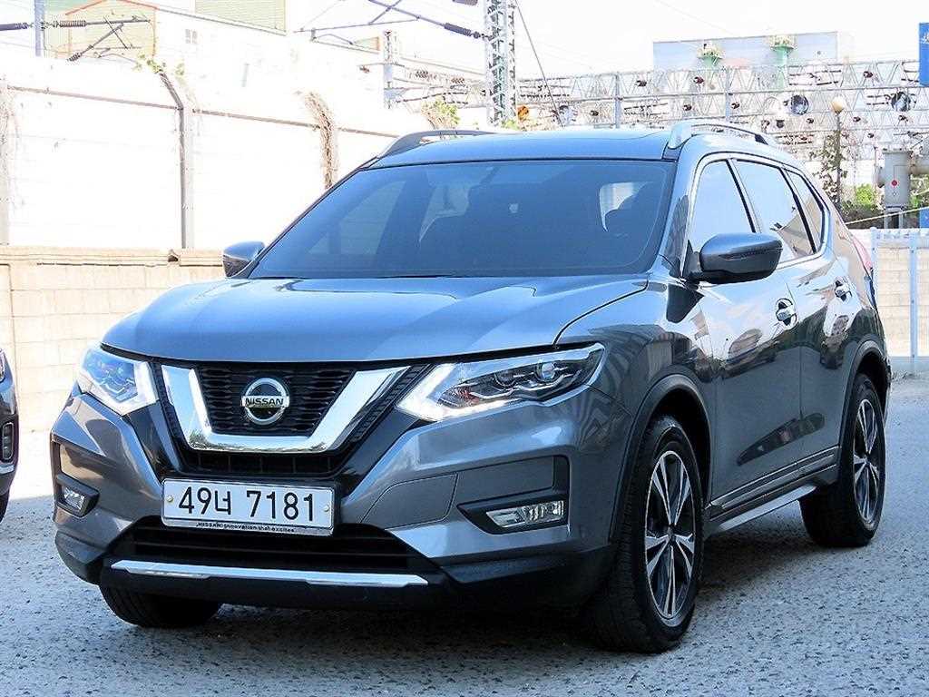닛산 엑스트레일 2.5 스마트 2WD 사진 2/20