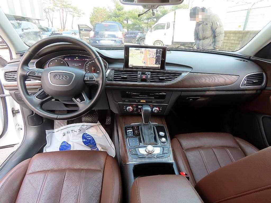 Audi A6 35 TDI Premium 8