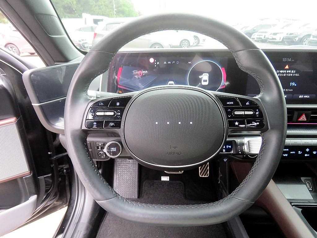 Hyundai IONIQ Long Range 4WD 10