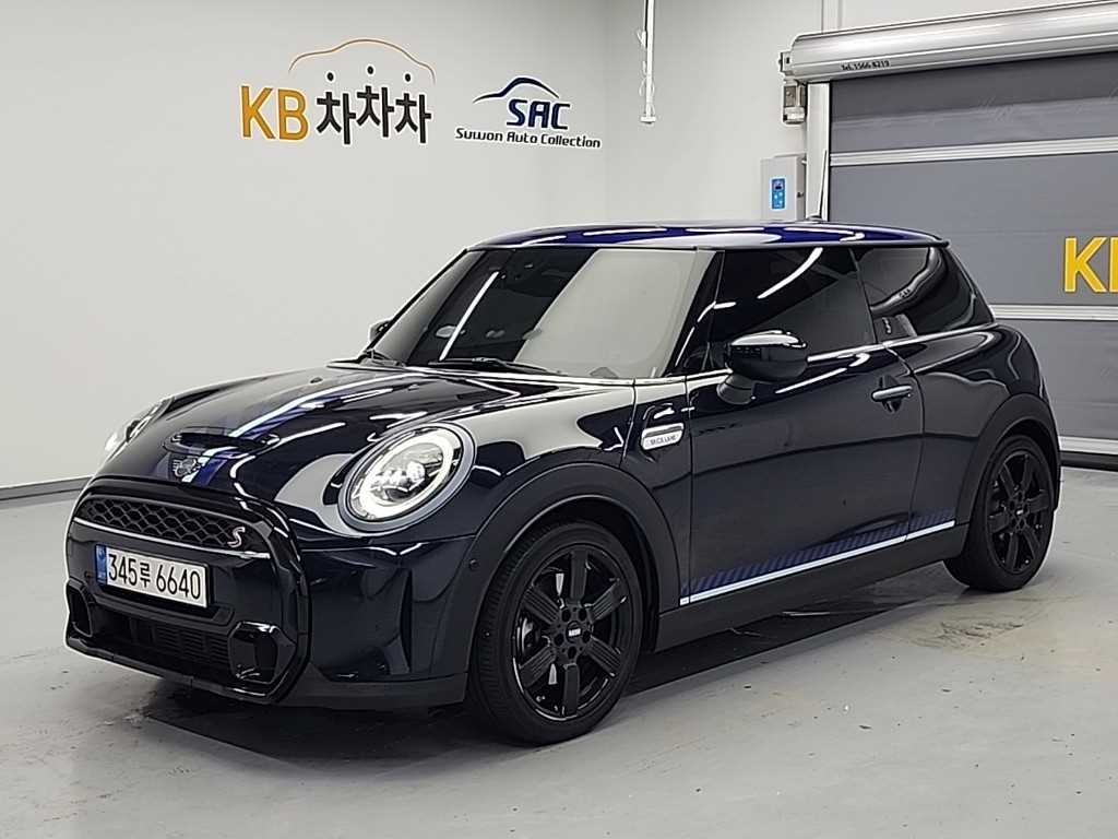MINI 쿠퍼 클래식 3세대 사진