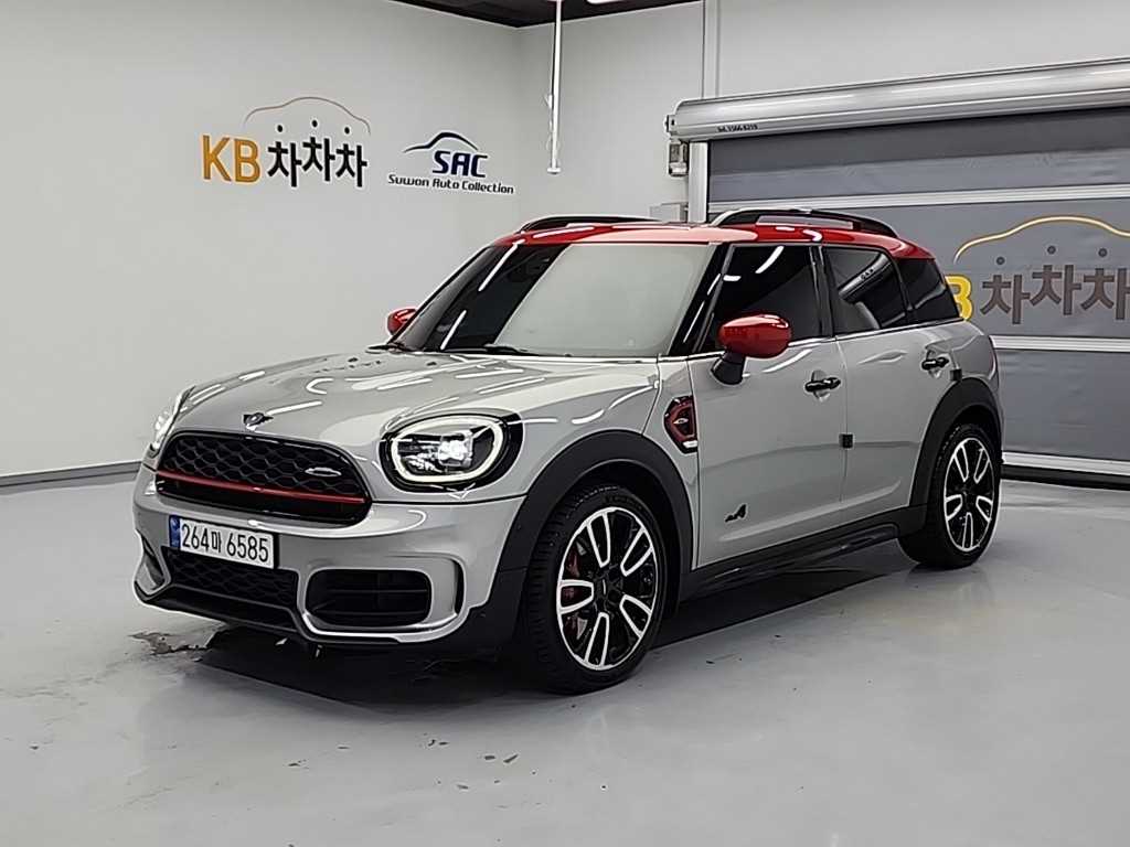 Mini Countryman 2.0 JCW ALL4 Launch Pack