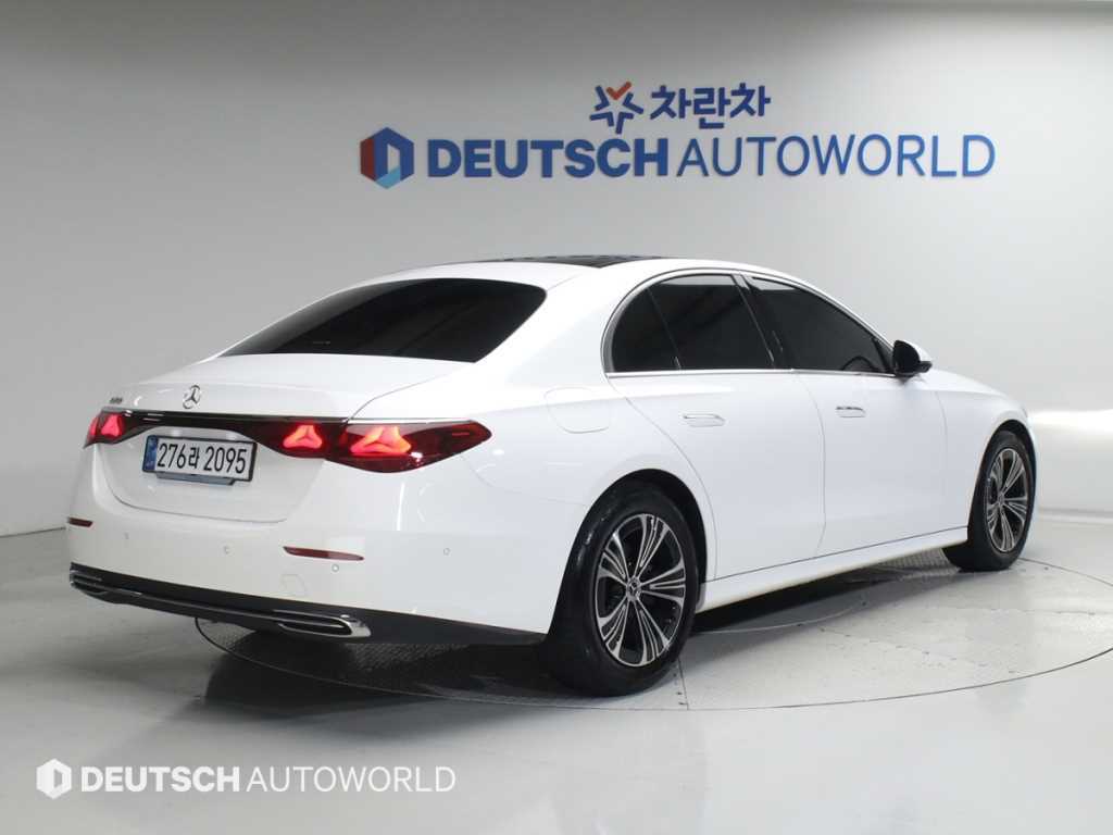 벤츠 E 클래스 E200 아방가르드 사진 2/20