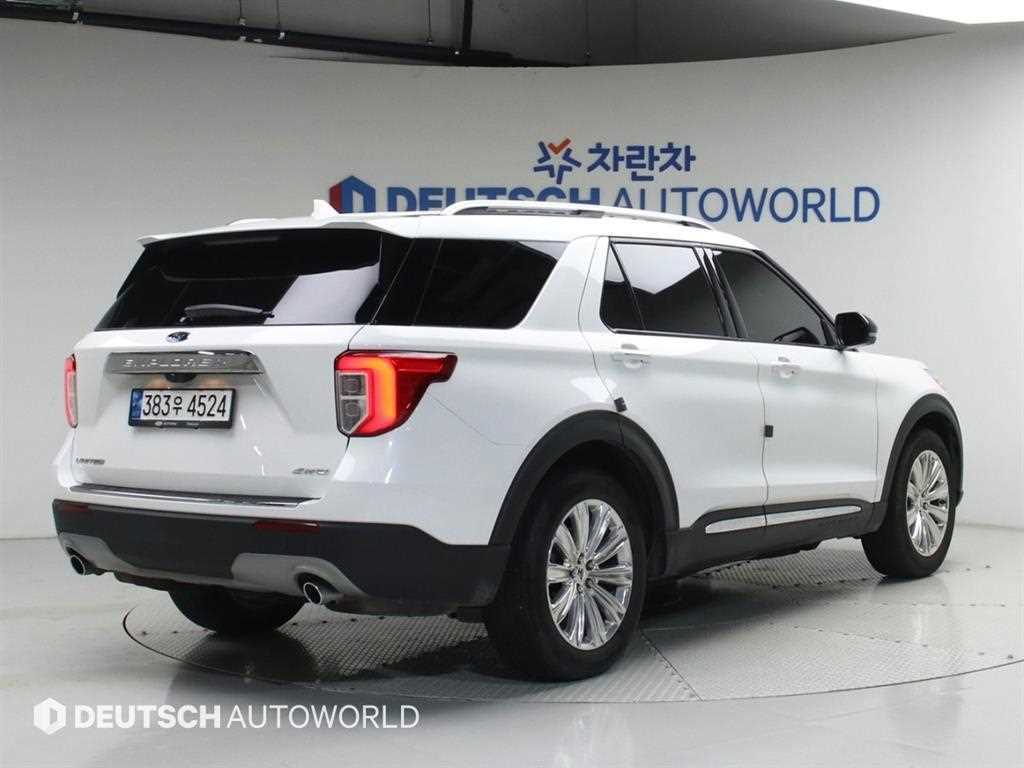 포드 익스플로러 2.3 AWD 리미티드 사진 2/20