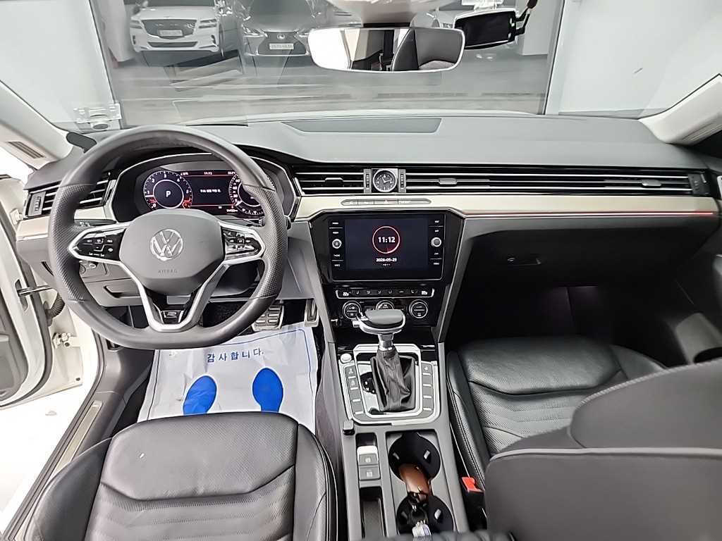 Volkswagen Arteon 2.0 TDI Elegance Prestige 8