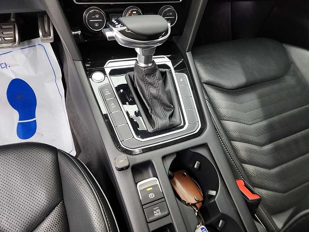 Volkswagen Arteon 2.0 TDI Elegance Prestige 9