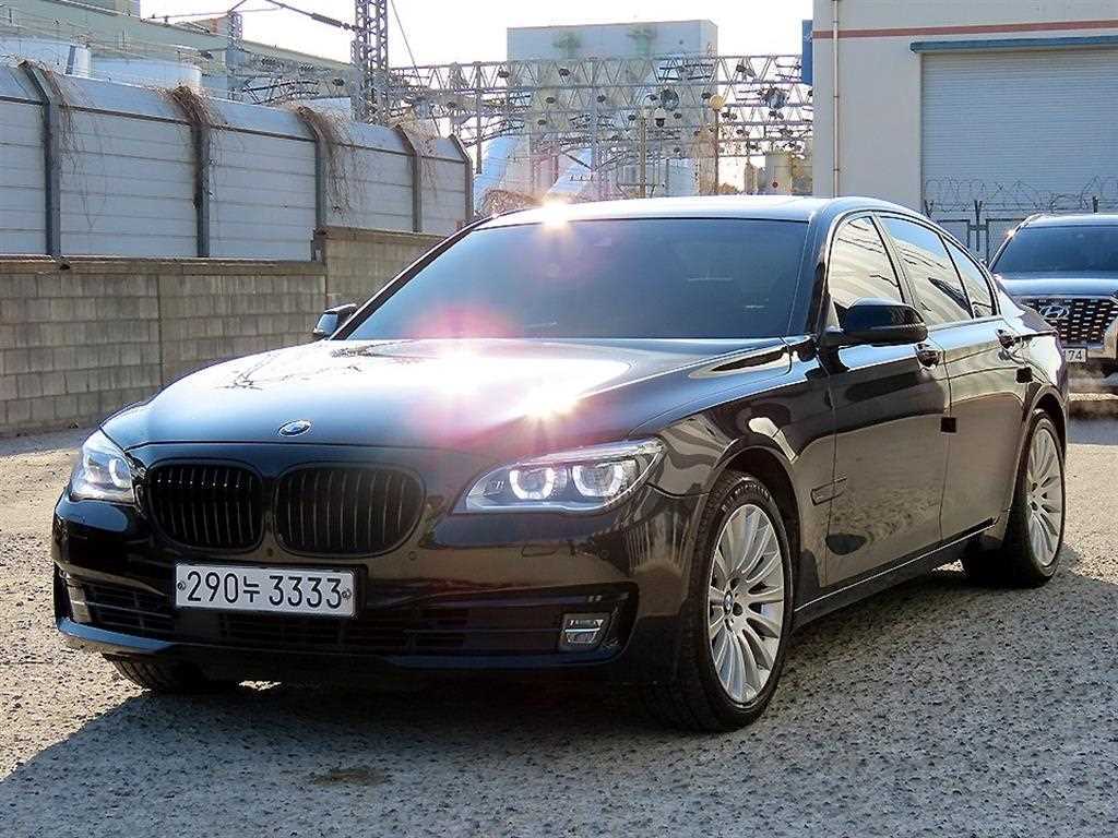 BMW 7시리즈 740 d xDrive 사진 2/20