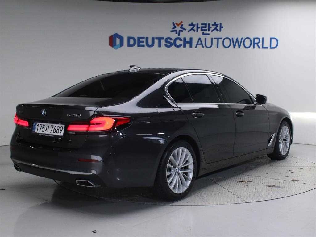 BMW 5시리즈 523d xDrive 럭셔리 사진 2/20