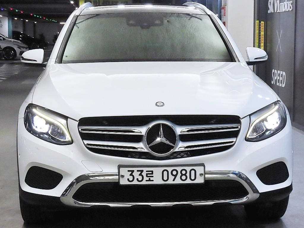 벤츠 GLC 클래스 GLC 220 d 4MAITC 프리미엄 사진 2/20