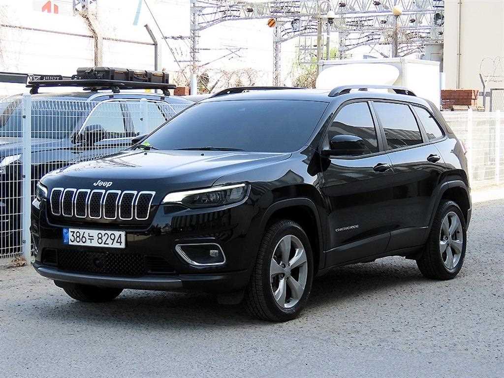 지프 체로키 2.4 리미티드 AWD 사진 2/20