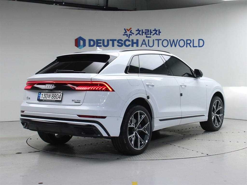 아우디 Q8 50 TDI 콰트로 프리미엄 사진 2/20