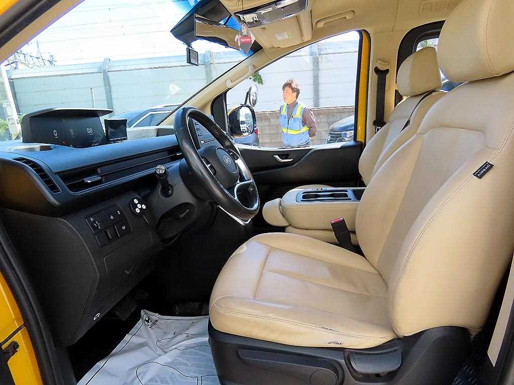 Hyundai Staria 2WD LPG — фото 5