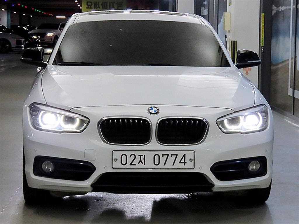 BMW 1시리즈 118d 스포츠 사진 2/19