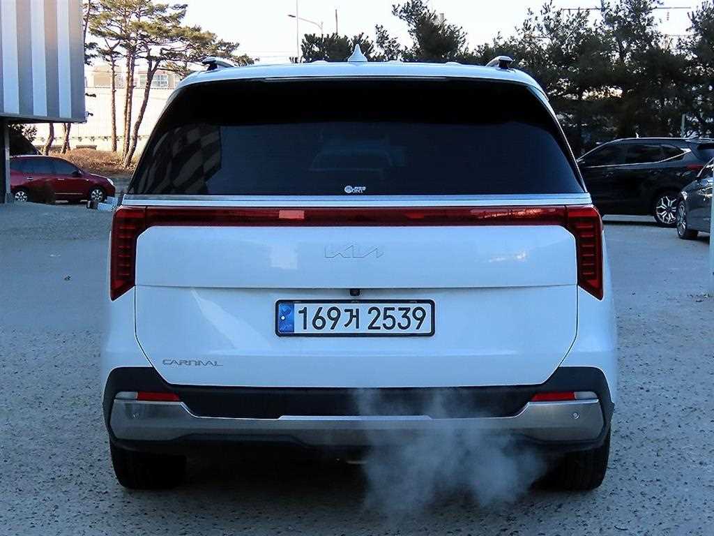 KIA Carnival 2024 Blanco - Importación desde Corea - HF Imports Iquique - Foto 17