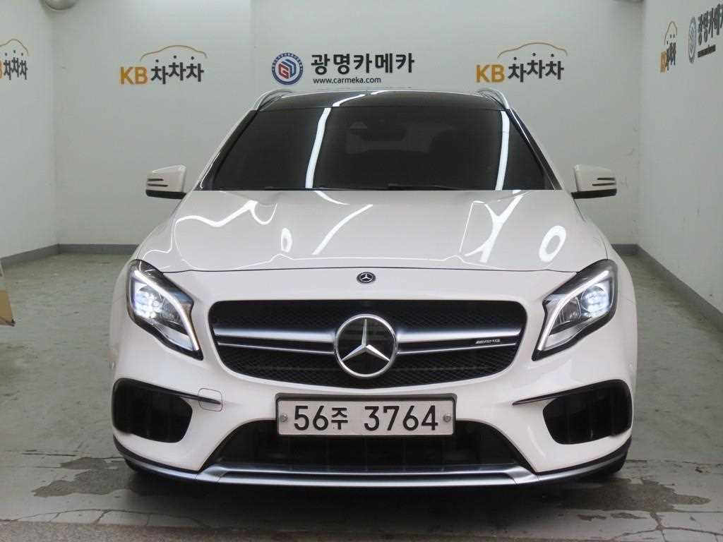 Mercedes-Benz GLA-Class GLA45 AMG 4MATIC