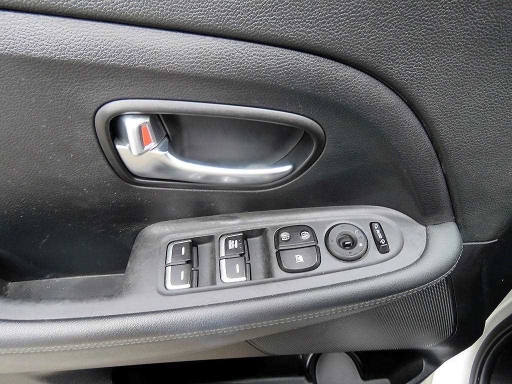 Kia Carens 2.0 LPI Luxury 10