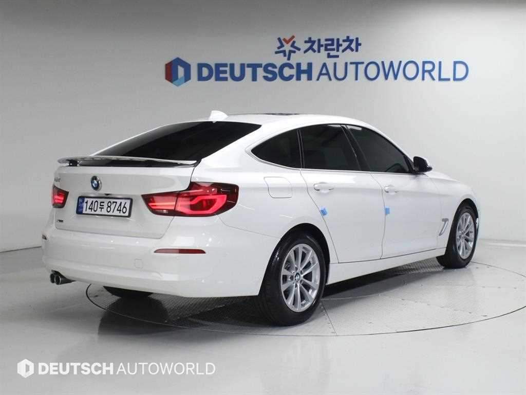 BMW 그란투리스모 GT 320D xDrive 프리미엄 사진 2/20