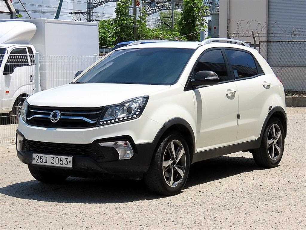 KGM 코란도 2.2 익스트림 2WD 사진 2/20