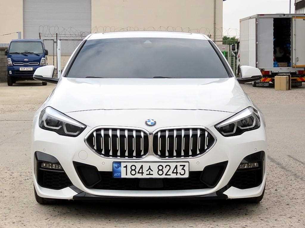 BMW 2시리즈 220i 그란쿠페 어드밴티지 사진