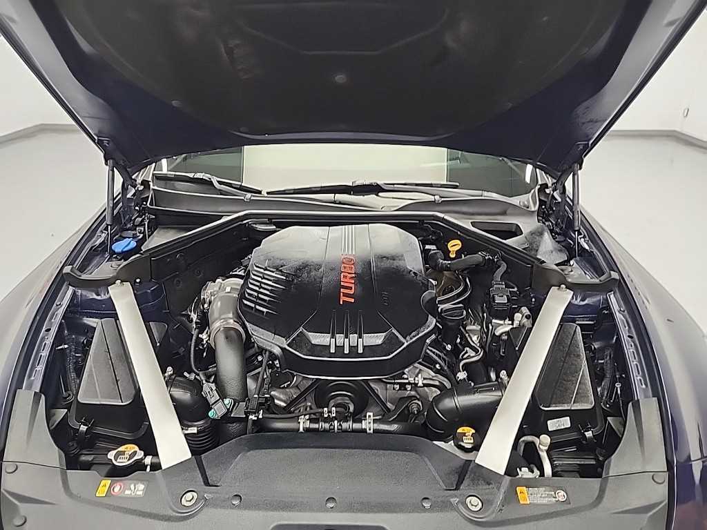 Kia Stinger Gasoline 3.3 Turbo AWD GT 6