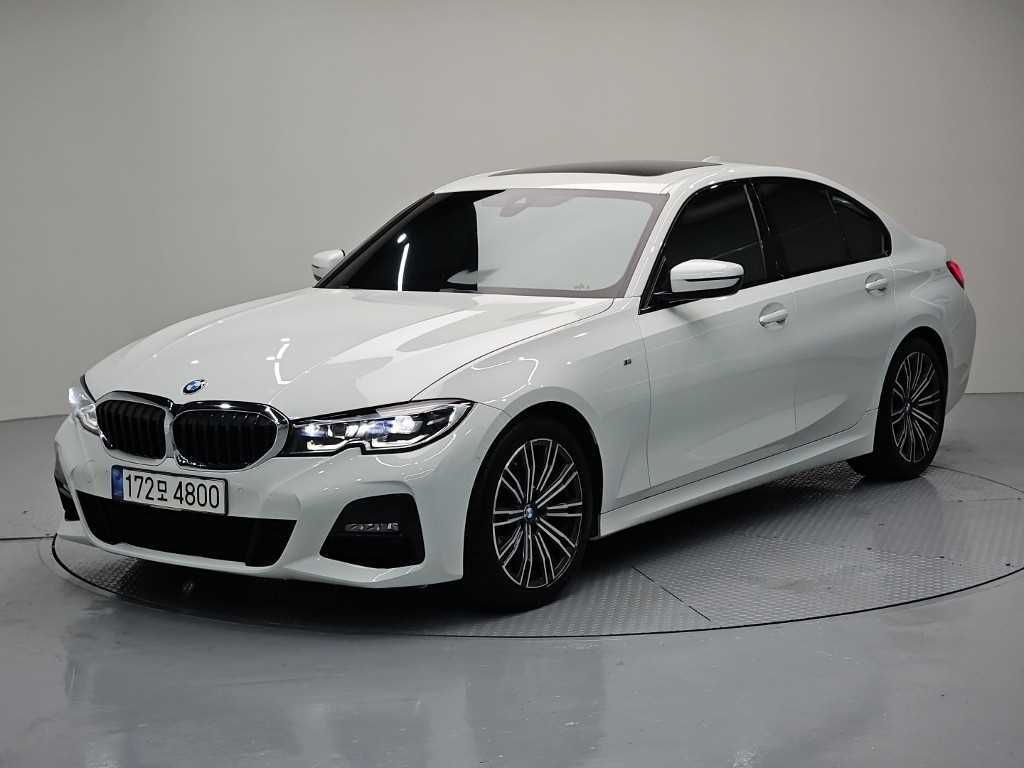 BMW 3시리즈 320i M 스포츠 사진